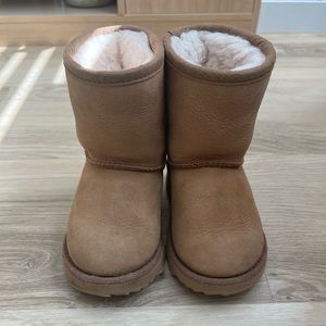 Toddler waterproof UGG boots